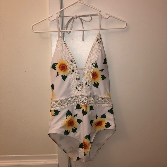 𝐒𝐇𝐄𝐈𝐍 𝐎𝐍𝐄 𝐏𝐈𝐄𝐂𝐄 𝐒𝐖𝐈𝐌 𝐒𝐔𝐈𝐓 - Picture 4 of 5